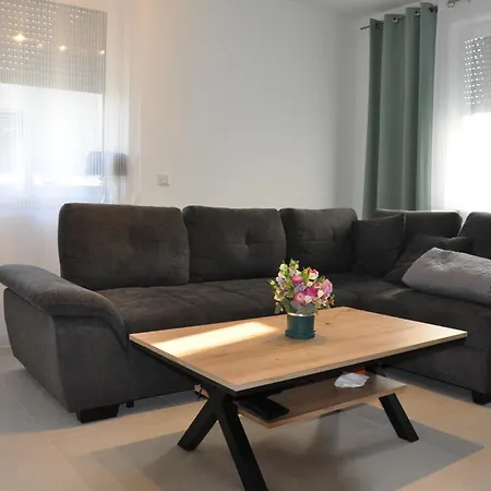 Appartement Modern In B'heim Eg Nr 2 Bischofsheim