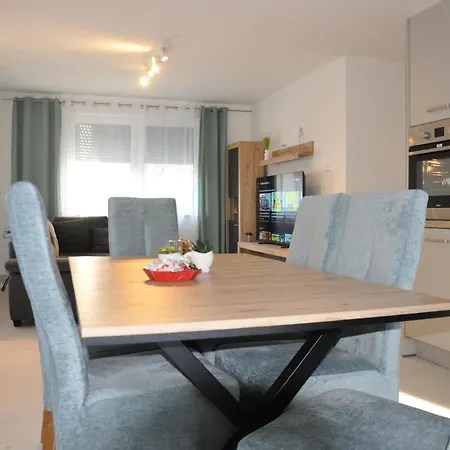 Modern In B'heim Eg Nr 2 * Bischofsheim